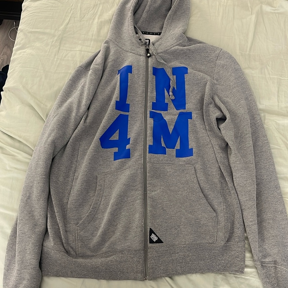 In4mation hoodie men’s XL